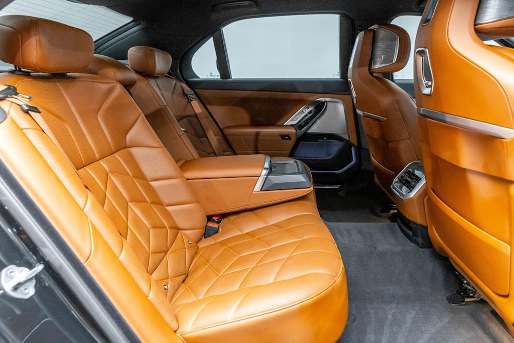 Thumbnail: 2024 BMW 7 Series - 21