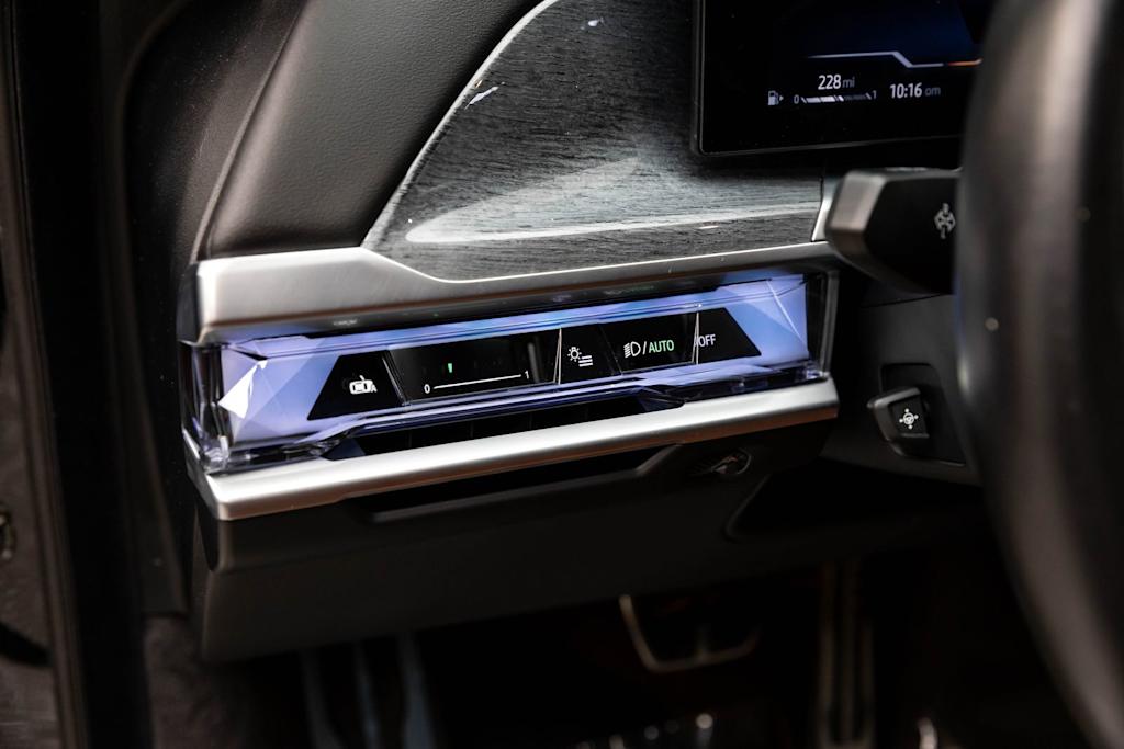Thumbnail: 2024 BMW 7 Series - 29