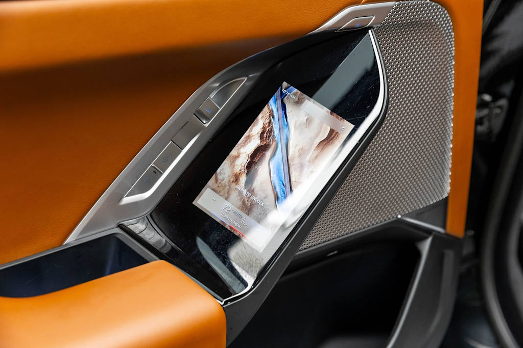 Thumbnail: 2024 BMW 7 Series - 36