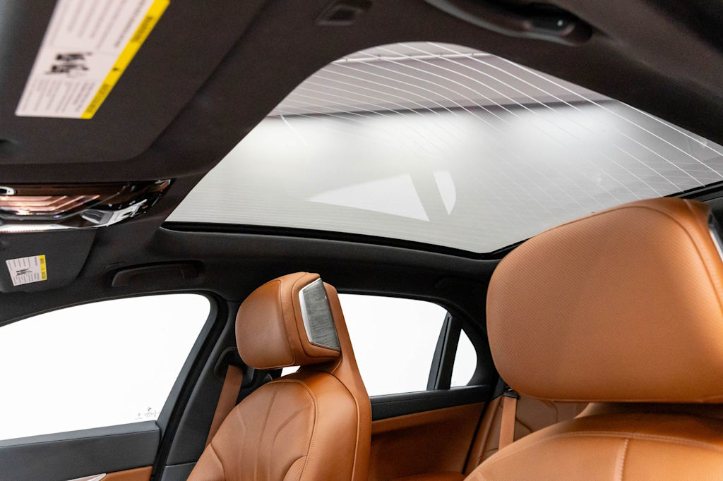 Thumbnail: 2024 BMW 7 Series - 53