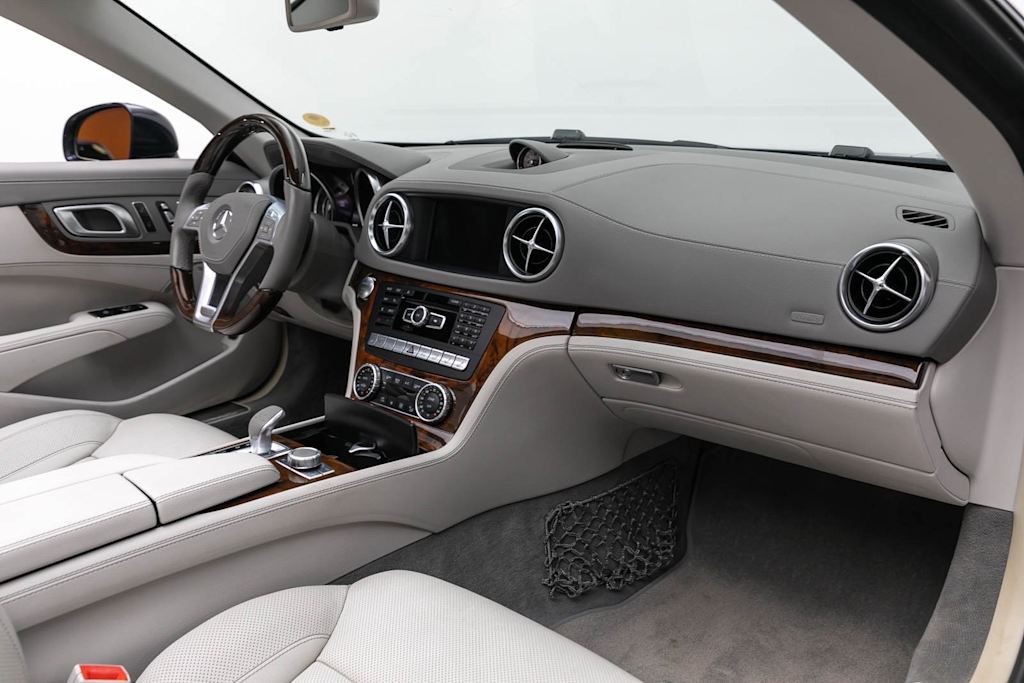 2016 Mercedes-Benz SL-Class SL 400 13