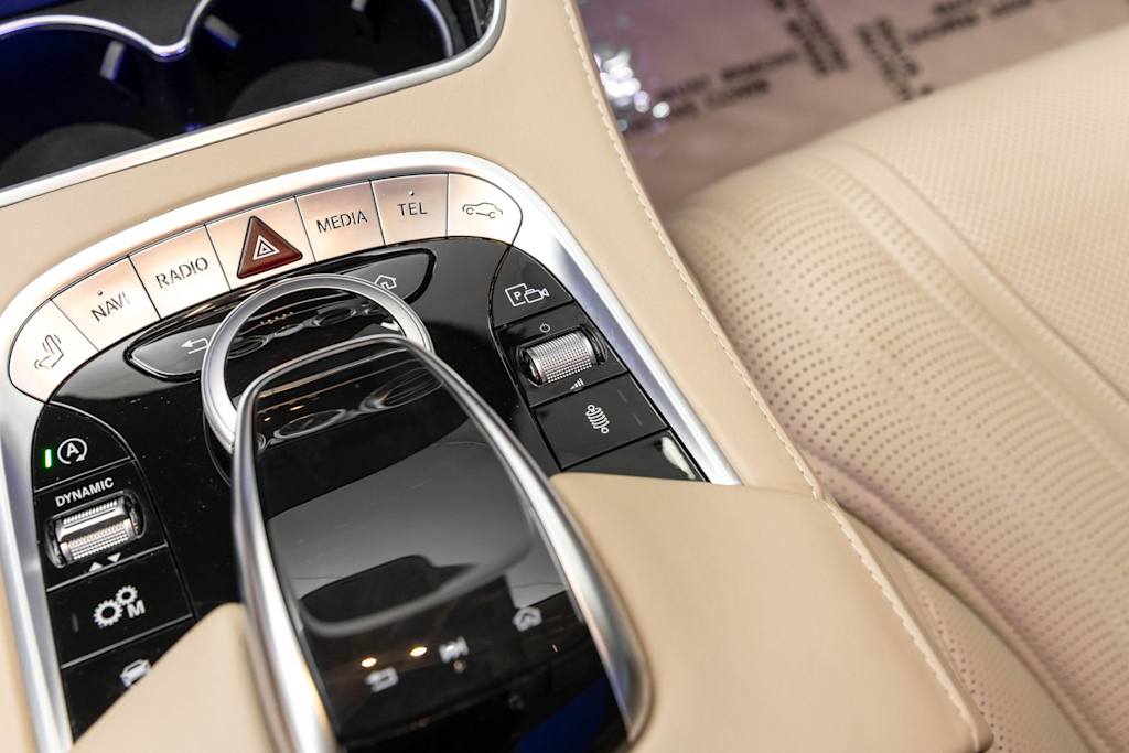 Thumbnail: 2020 Mercedes-Benz S-Class - 43
