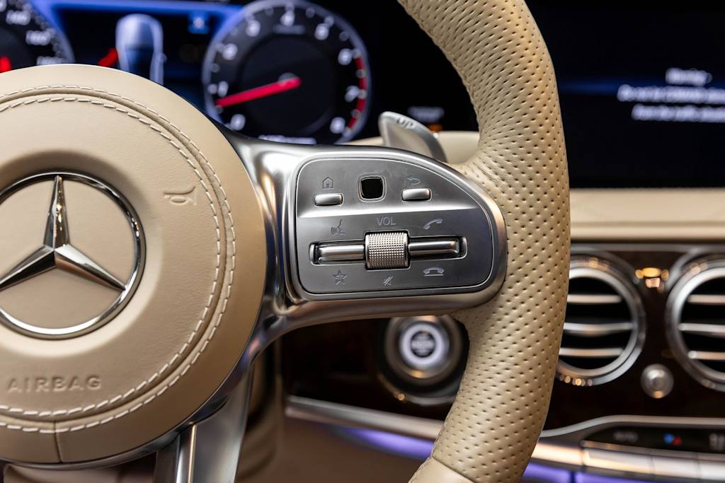 Thumbnail: 2020 Mercedes-Benz S-Class - 38