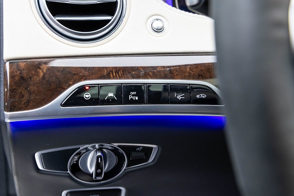 Thumbnail: 2020 Mercedes-Benz S-Class - 36