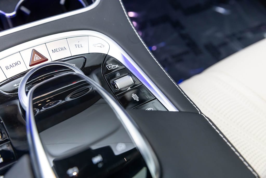 Thumbnail: 2020 Mercedes-Benz S-Class - 40