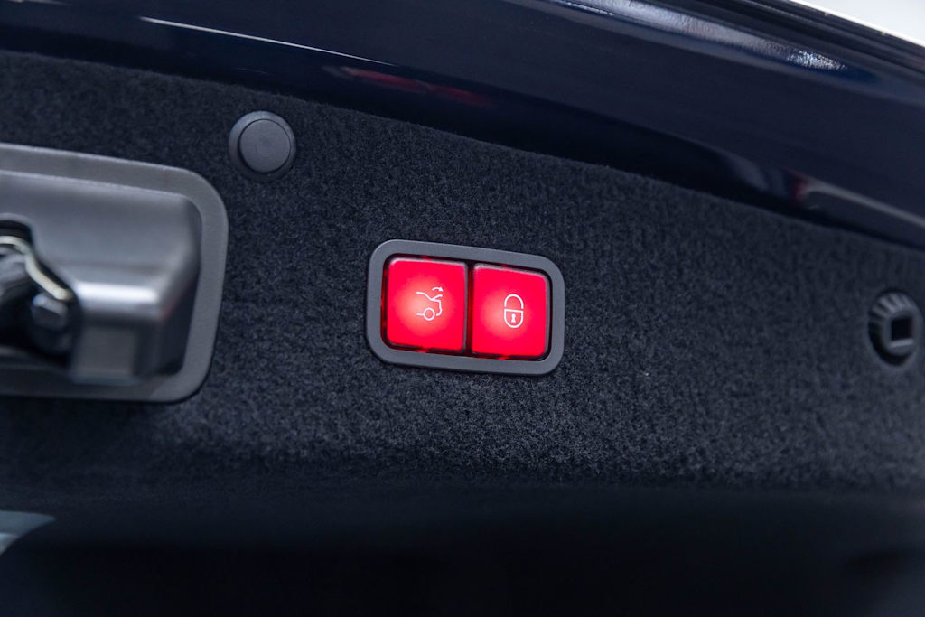 Thumbnail: 2020 Mercedes-Benz S-Class - 48