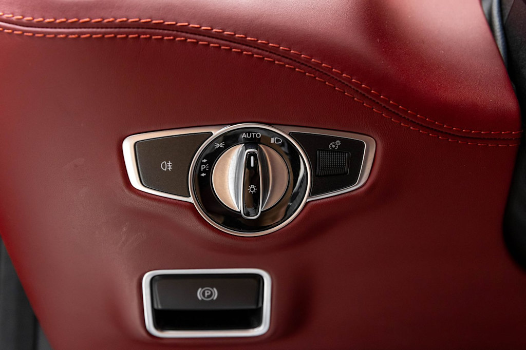 Thumbnail: 2019 Mercedes-Benz S-Class - 35