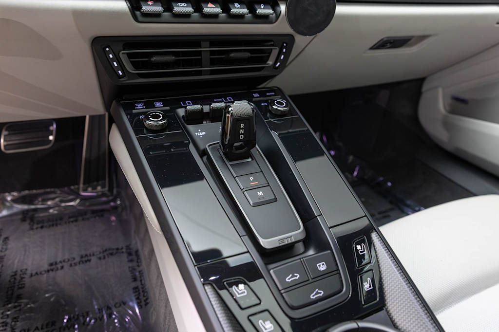 Thumbnail: 2024 Porsche 911 - 15