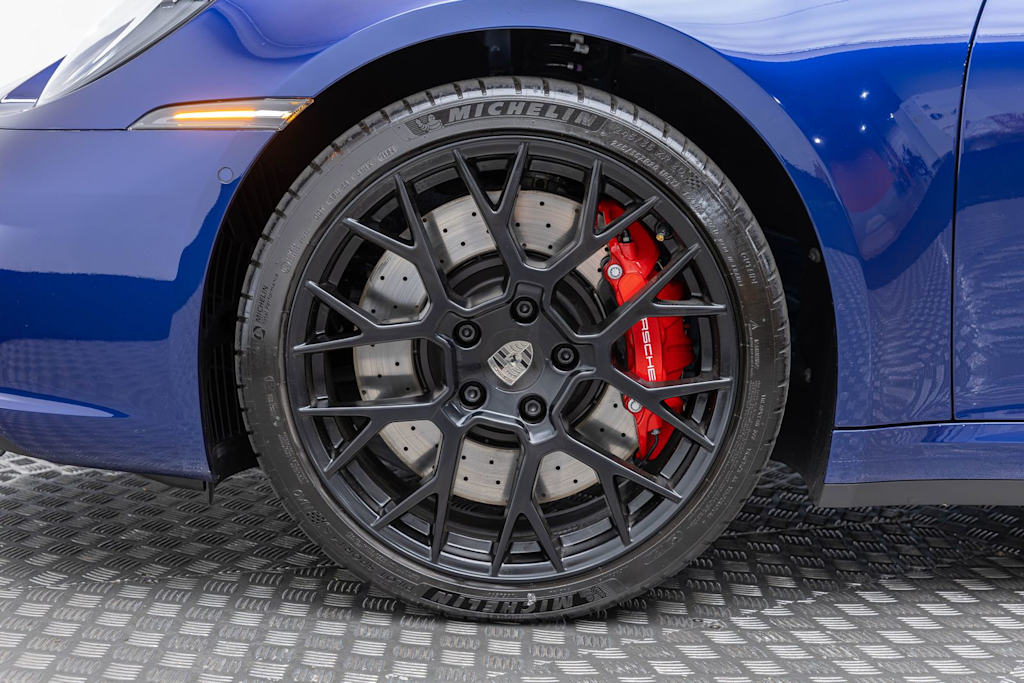 Thumbnail: 2024 Porsche 911 - 8