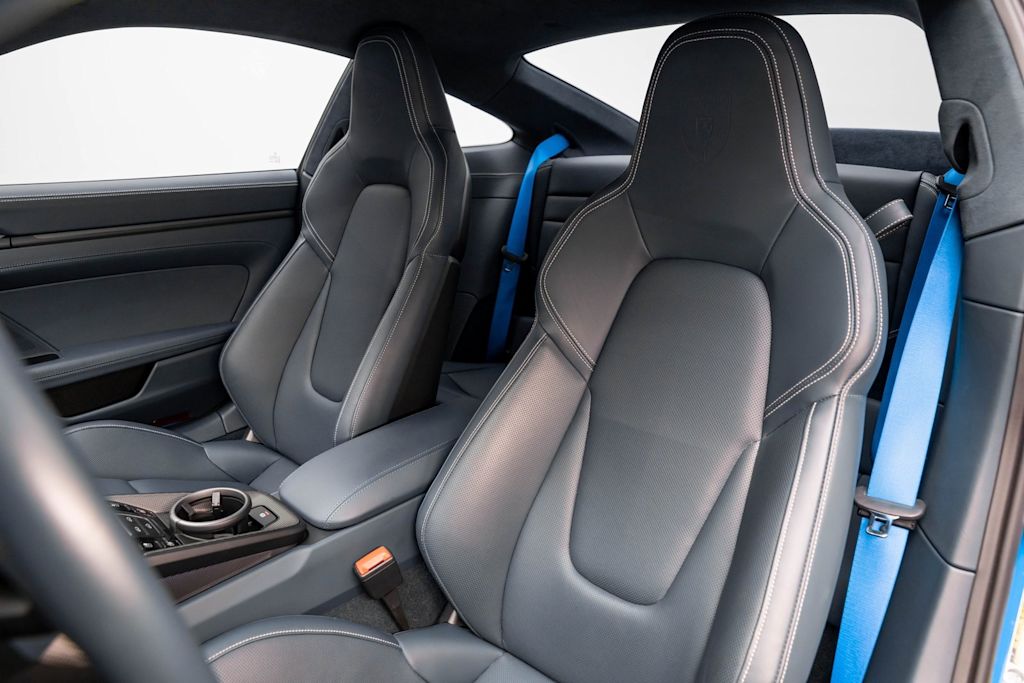 Thumbnail: 2022 Porsche 911 - 10