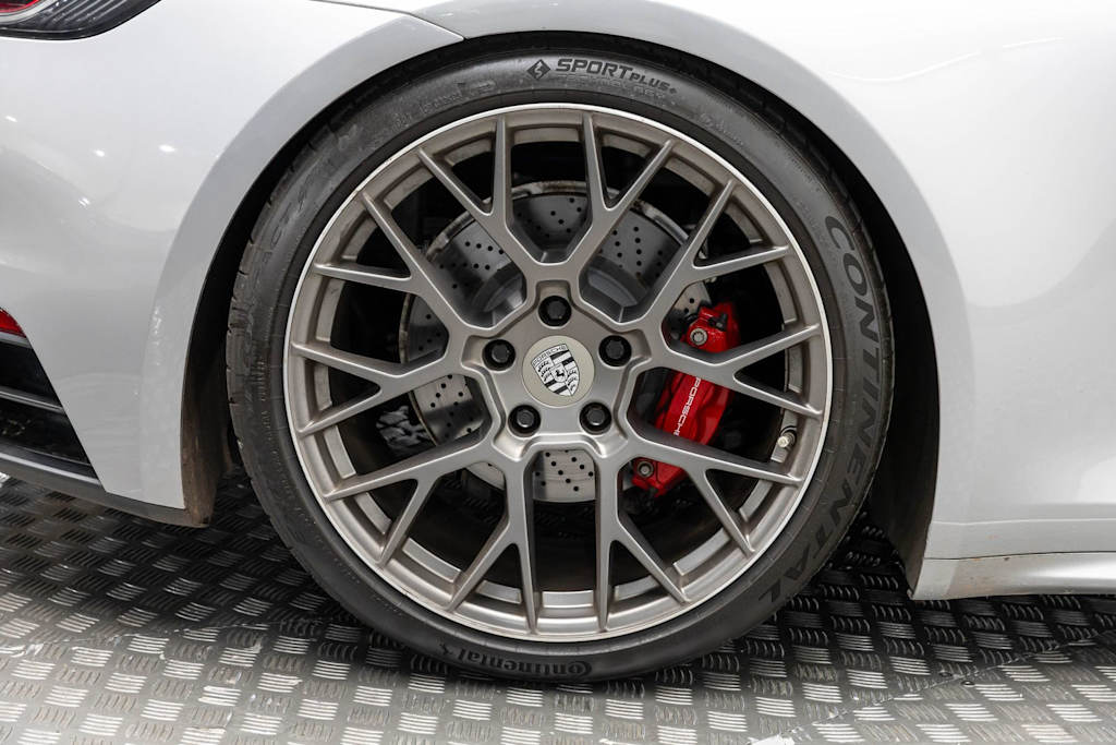 Thumbnail: 2020 Porsche 911 - 47