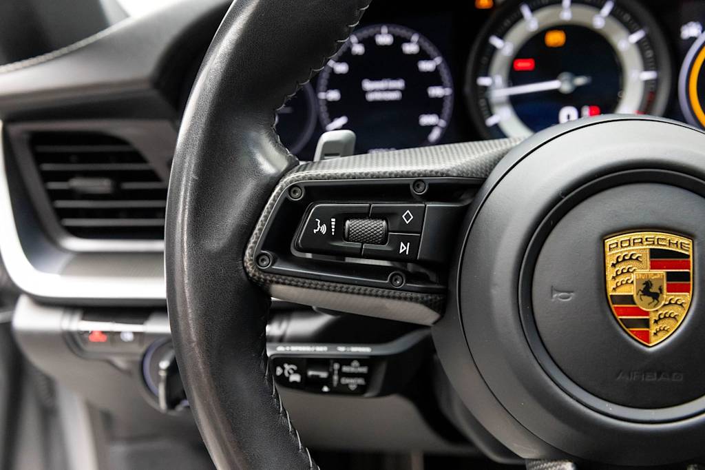 Thumbnail: 2020 Porsche 911 - 34