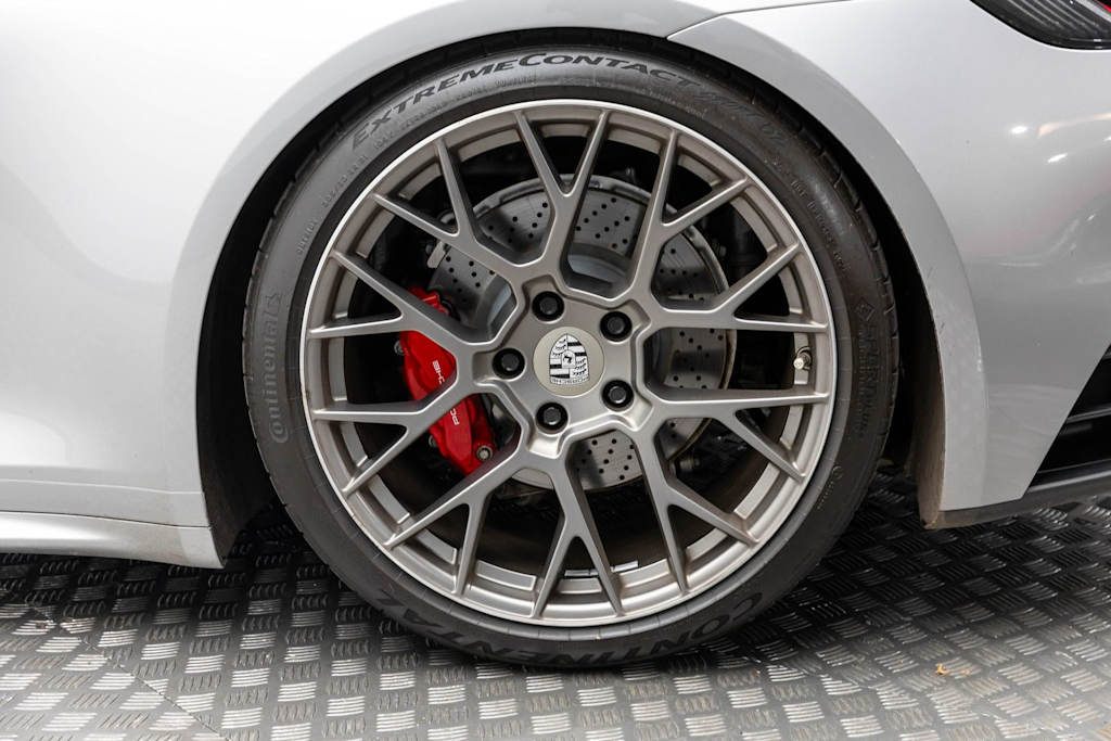Thumbnail: 2020 Porsche 911 - 46