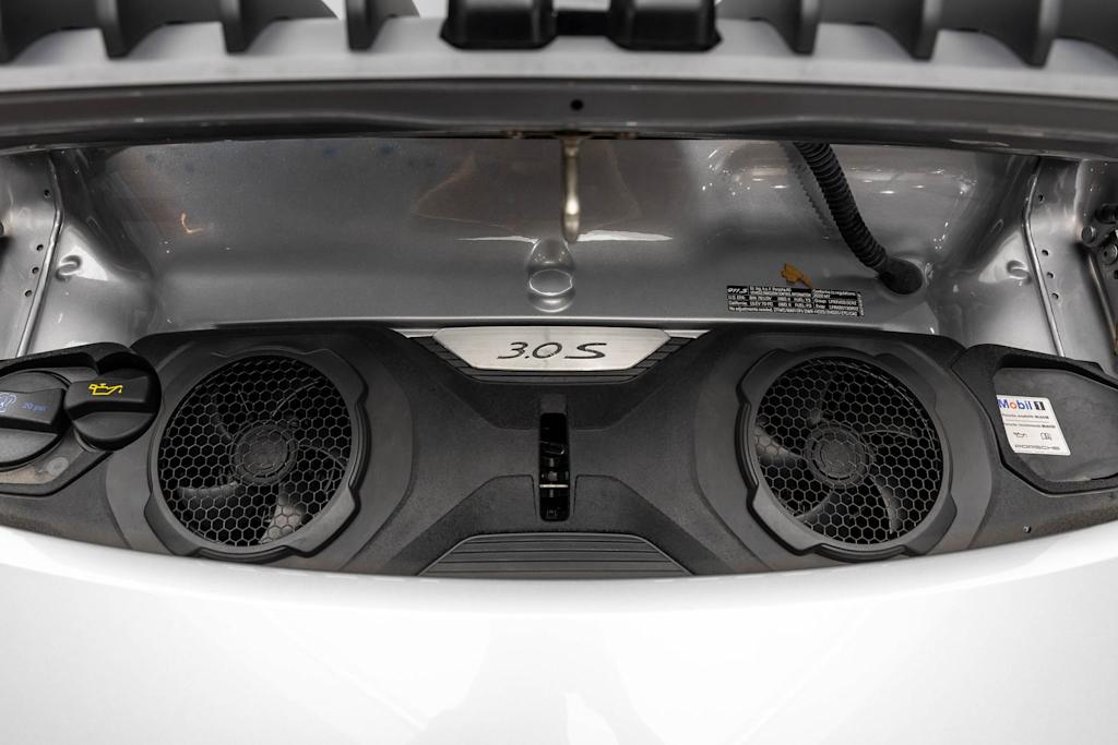 Thumbnail: 2020 Porsche 911 - 8
