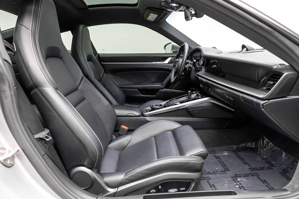 Thumbnail: 2020 Porsche 911 - 22