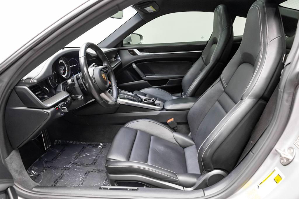 Thumbnail: 2020 Porsche 911 - 10