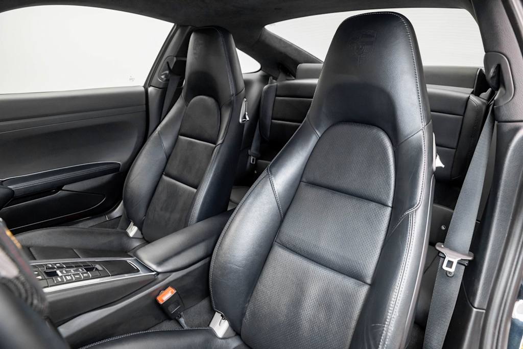 Thumbnail: 2015 Porsche 911 - 11