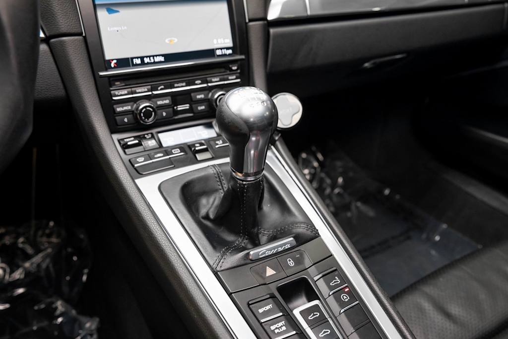 Thumbnail: 2015 Porsche 911 - 16
