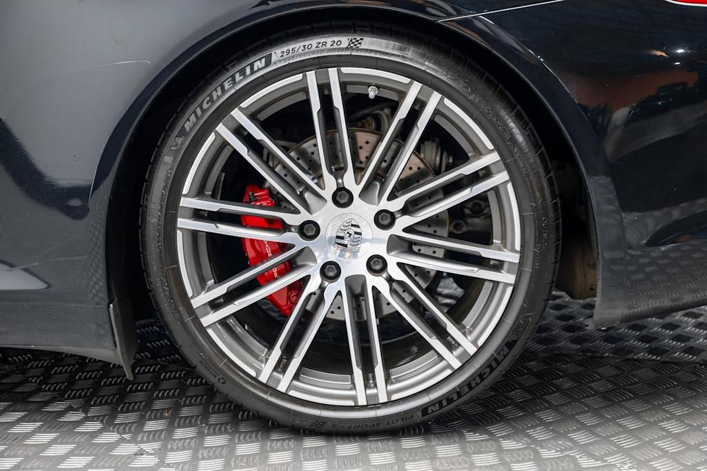 Thumbnail: 2015 Porsche 911 - 45