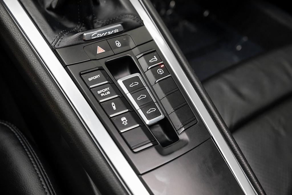 Thumbnail: 2015 Porsche 911 - 37