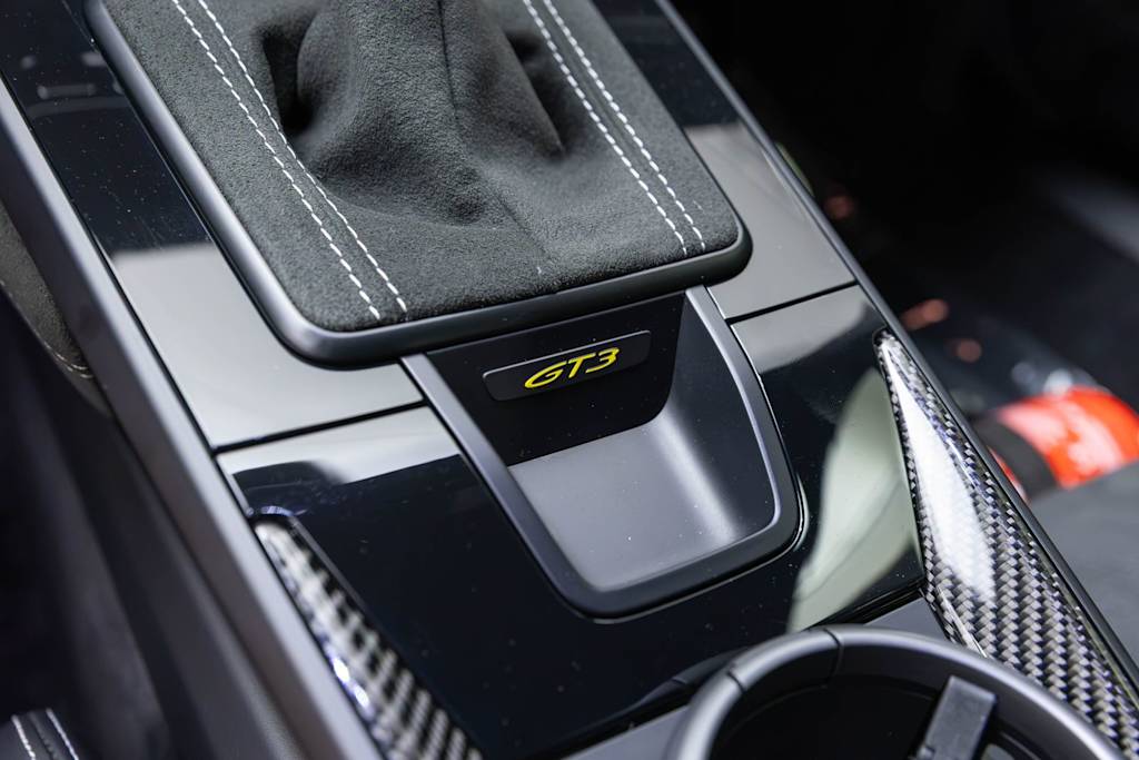 Thumbnail: 2023 Porsche 911 - 38