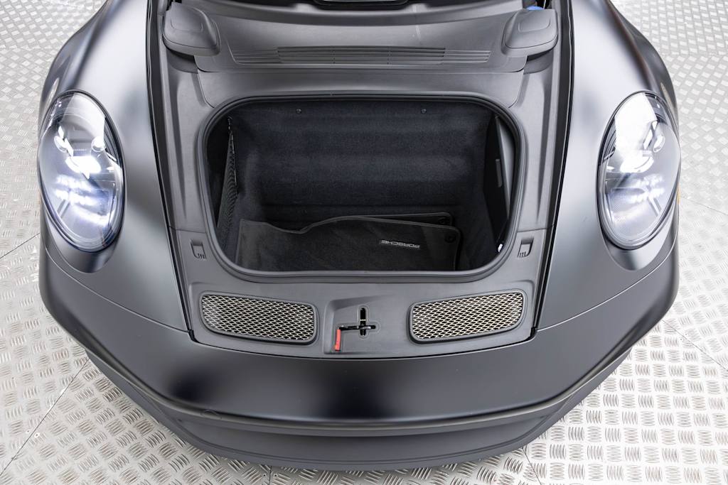 Thumbnail: 2023 Porsche 911 - 22