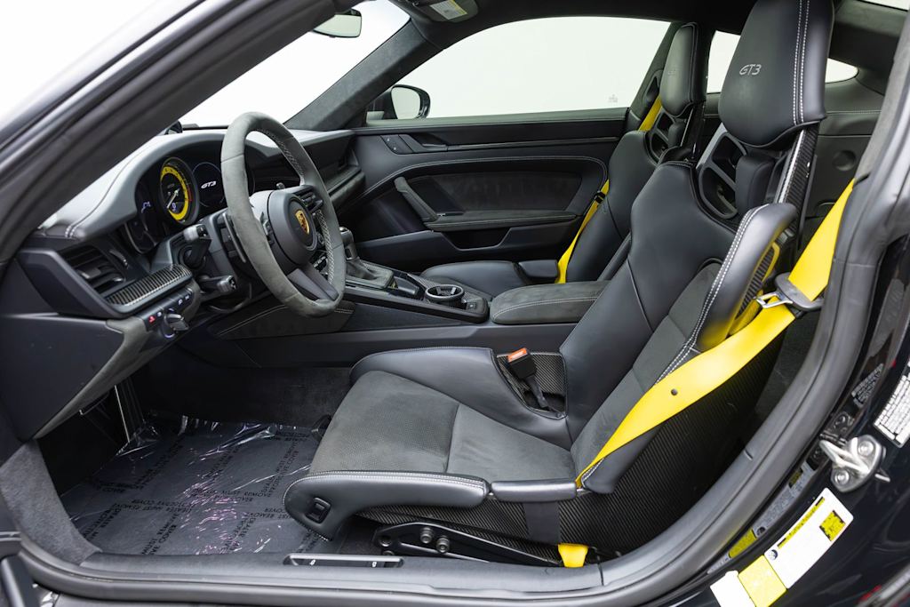 Thumbnail: 2023 Porsche 911 - 9