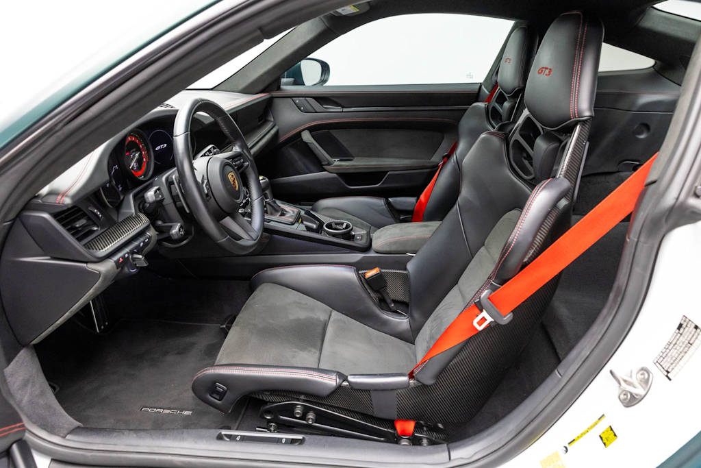 Thumbnail: 2023 Porsche 911 - 10