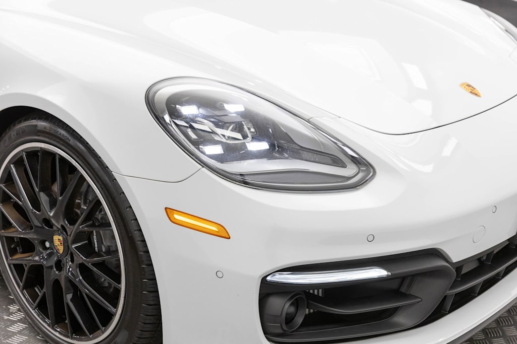 Thumbnail: 2023 Porsche Panamera - 61