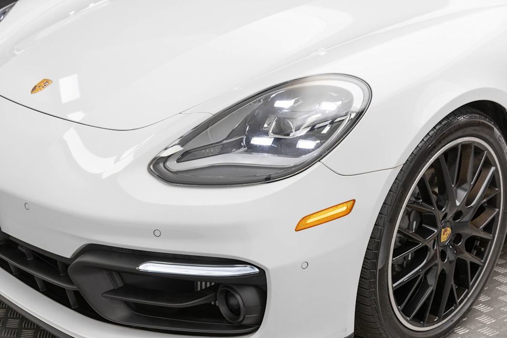 Thumbnail: 2023 Porsche Panamera - 60