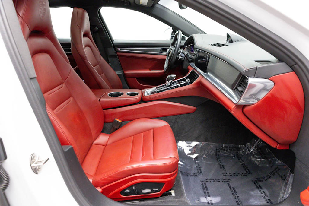 Thumbnail: 2023 Porsche Panamera - 25