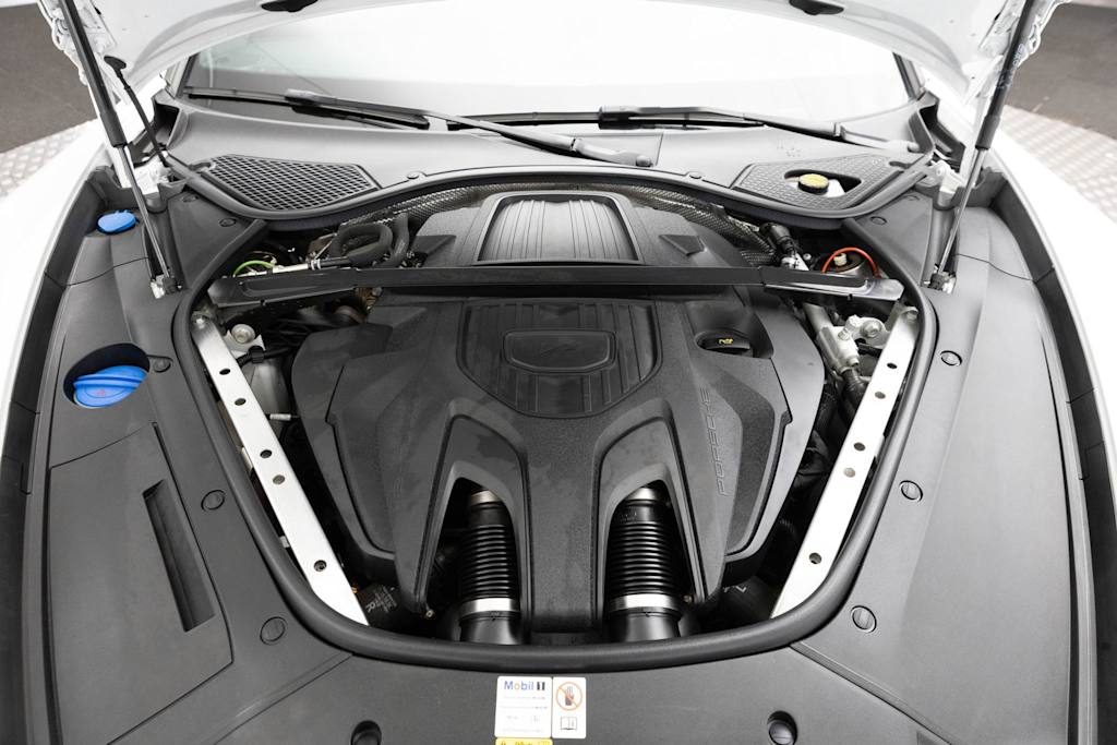 Thumbnail: 2023 Porsche Panamera - 8