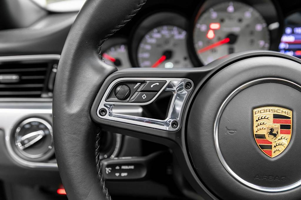2019 Porsche 911 Targa 4S 35