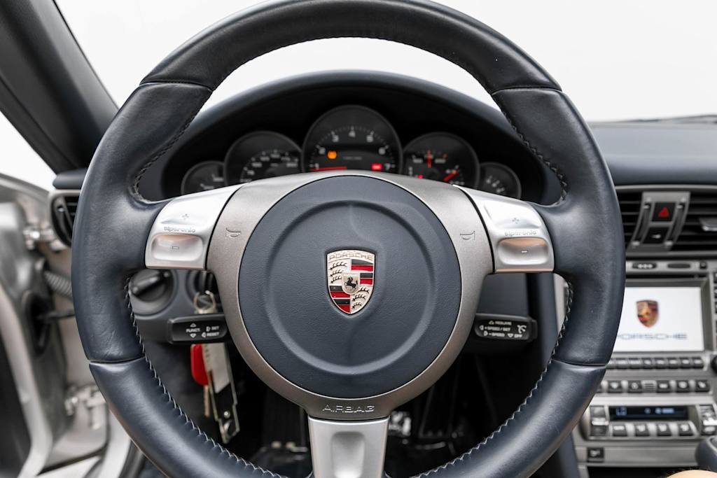 Thumbnail: 2007 Porsche 911 - 13