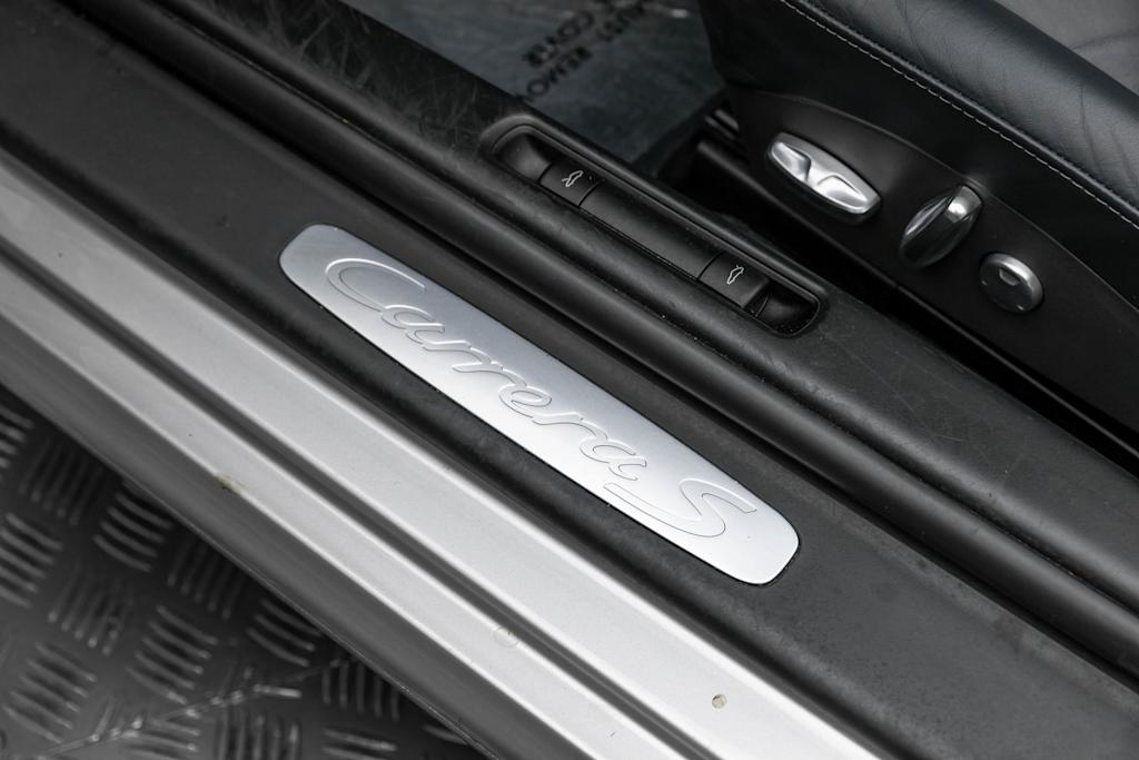 Thumbnail: 2007 Porsche 911 - 29