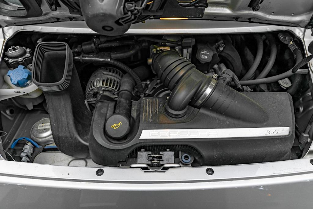 Thumbnail: 2007 Porsche 911 - 8