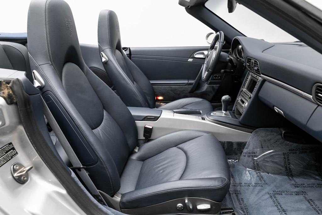 Thumbnail: 2007 Porsche 911 - 24