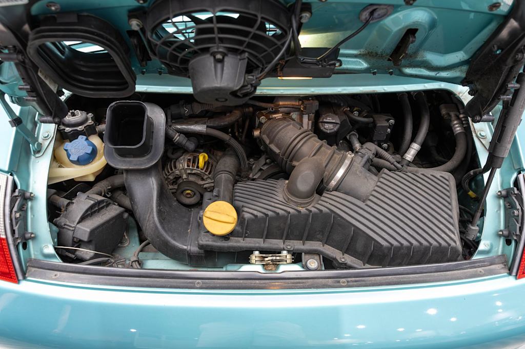Thumbnail: 1999 Porsche 911 - 8