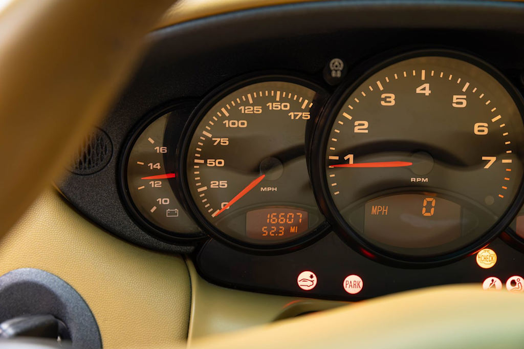 Thumbnail: 1999 Porsche 911 - 34