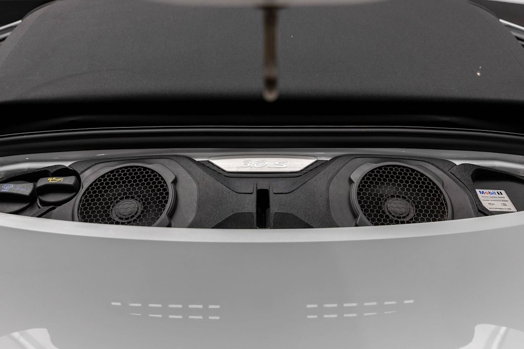 Thumbnail: 2020 Porsche 911 - 19