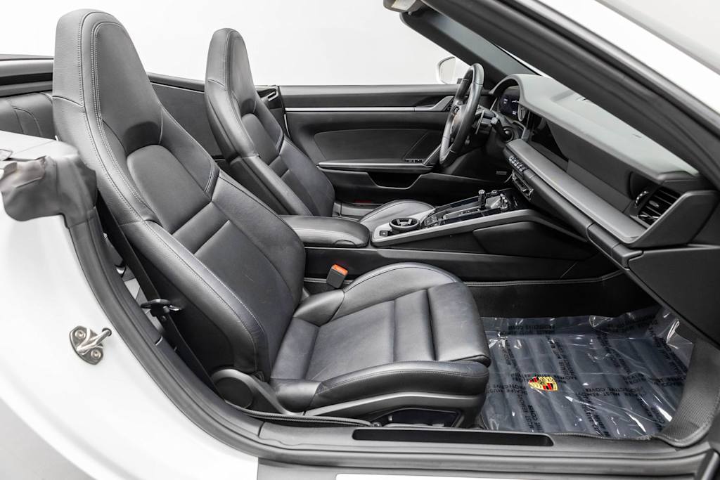 Thumbnail: 2020 Porsche 911 - 22