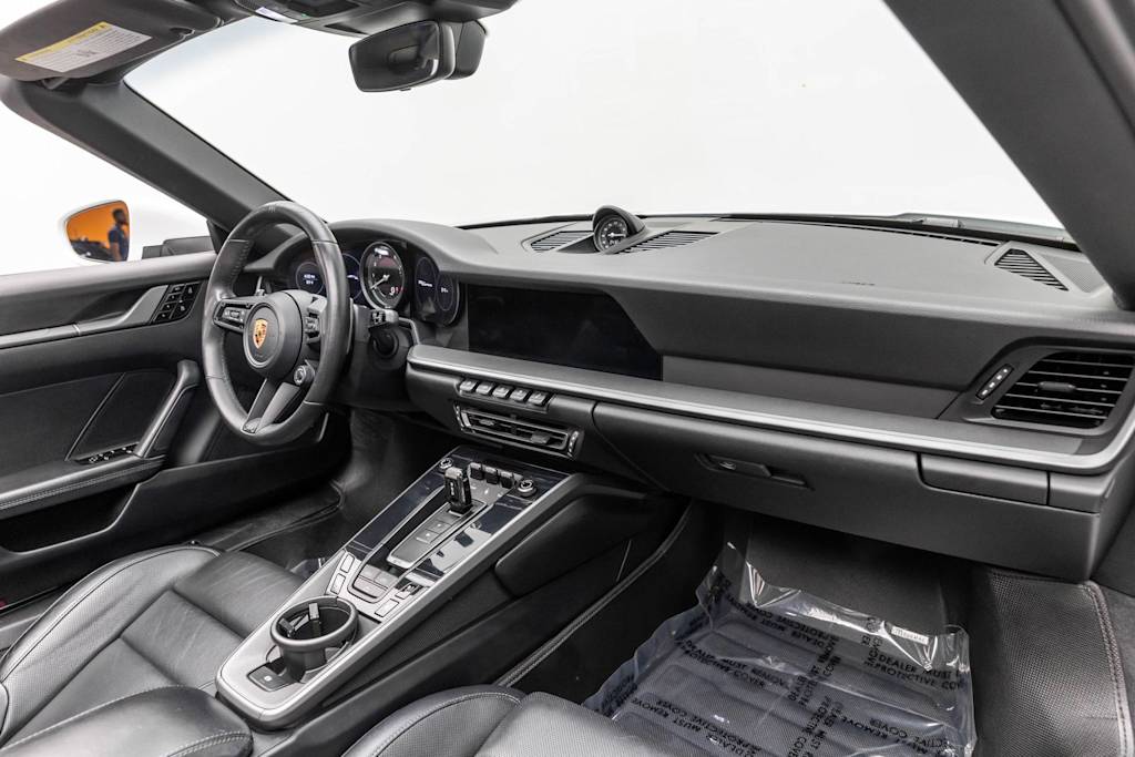 Thumbnail: 2020 Porsche 911 - 11