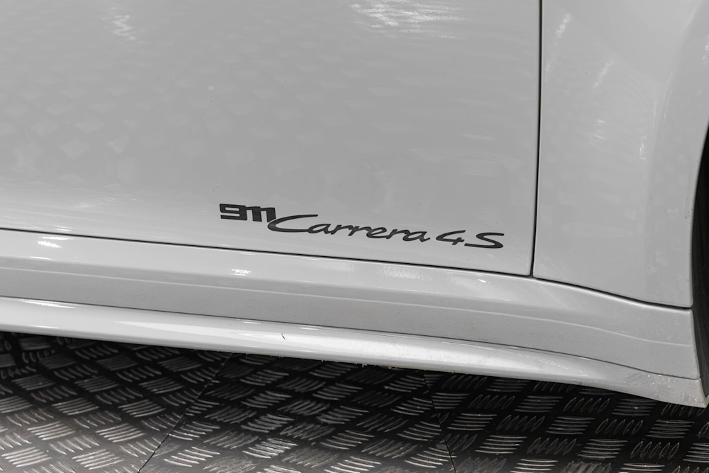 Thumbnail: 2022 Porsche 911 - 6