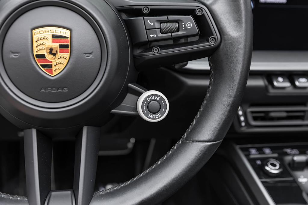 Thumbnail: 2022 Porsche 911 - 39