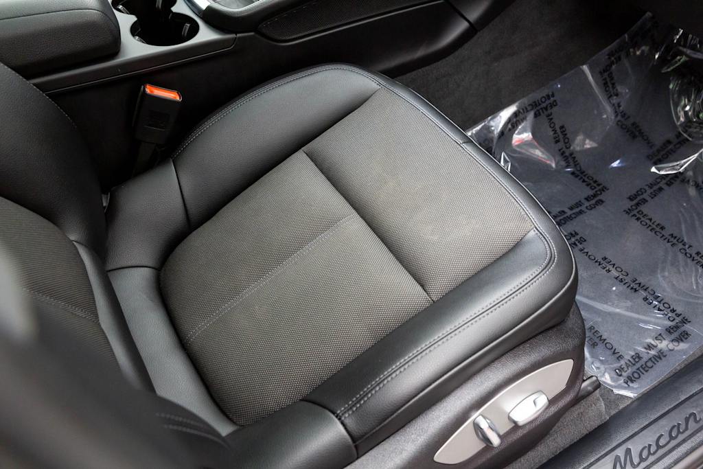 2022 Porsche Macan Base - Photo 50