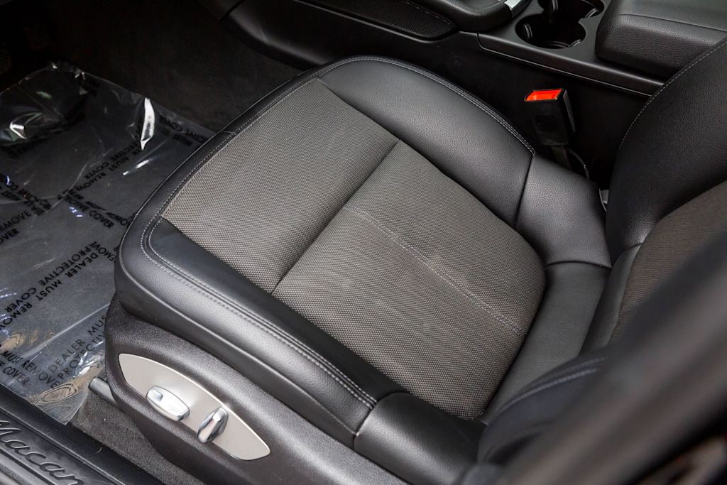 2022 Porsche Macan Base - Photo 27