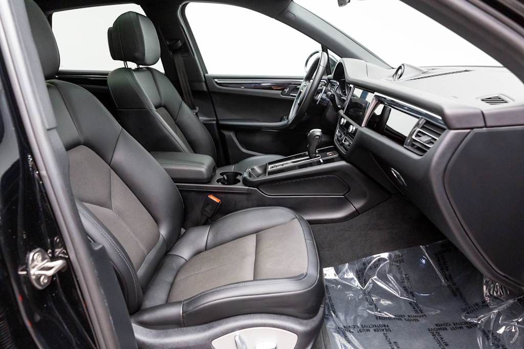 2022 Porsche Macan Base - Photo 10
