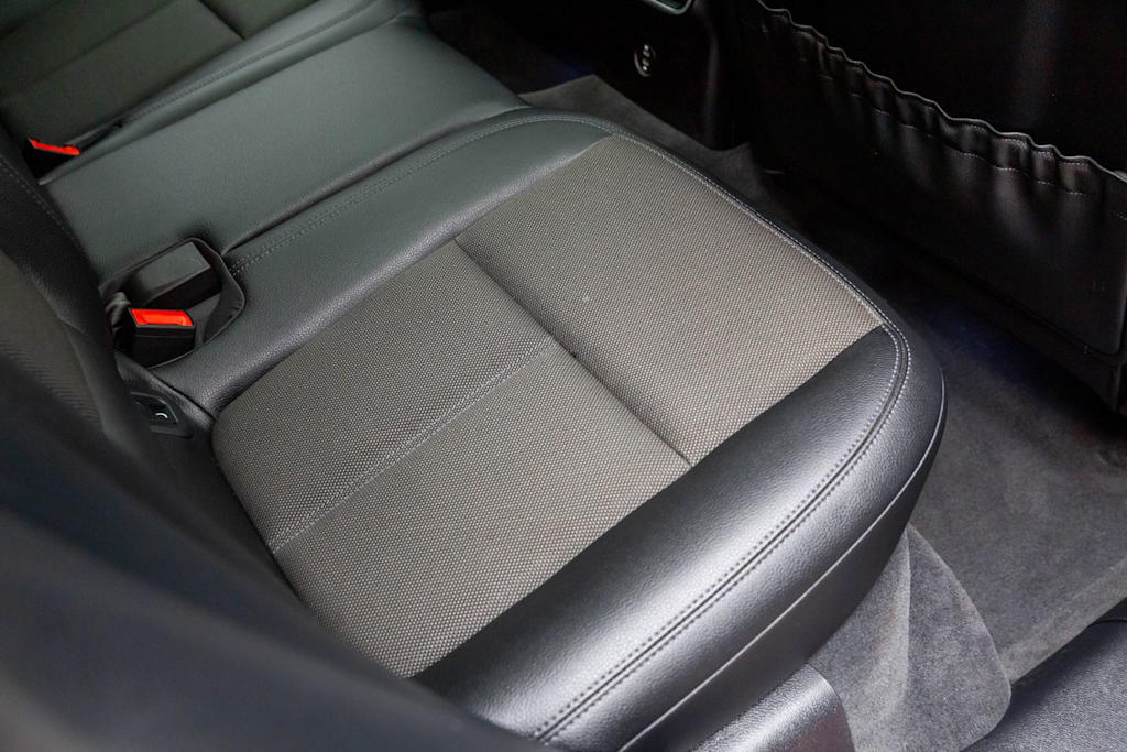 2022 Porsche Macan Base - Photo 44