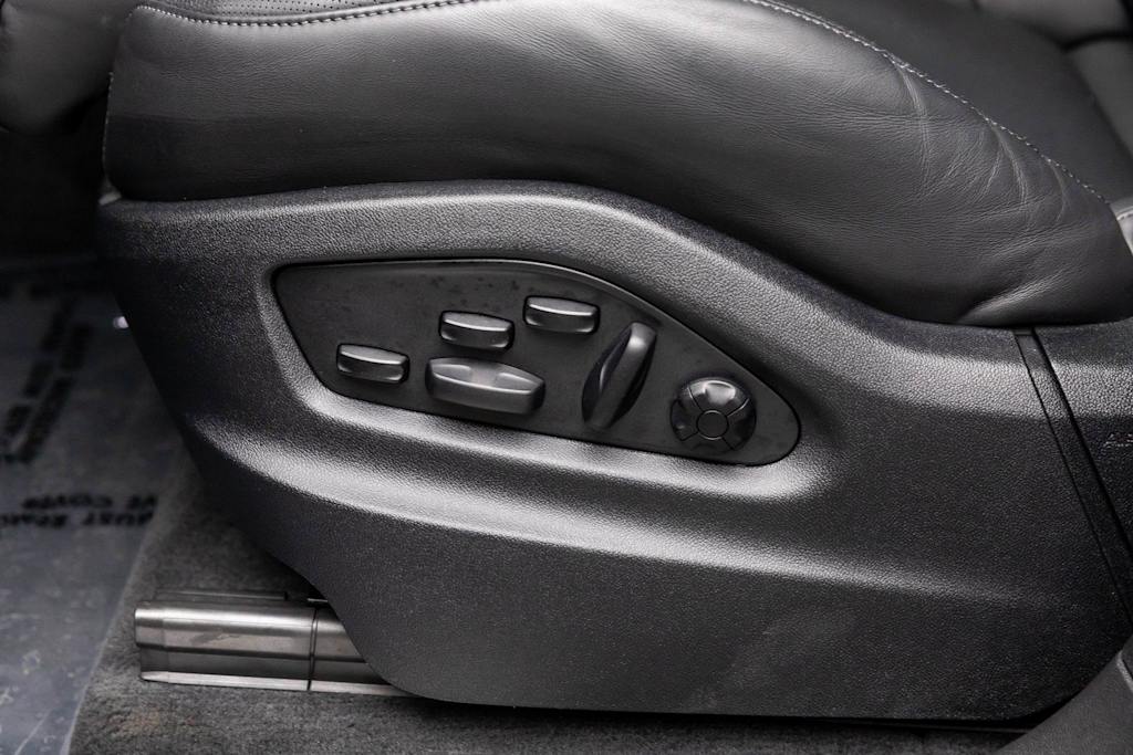 Thumbnail: 2024 Porsche Cayenne - 30