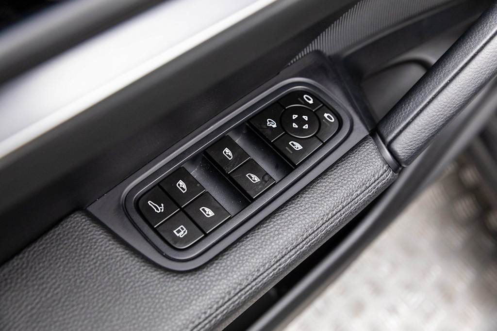 Thumbnail: 2024 Porsche Cayenne - 27